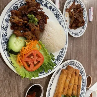 I always come here for the egg rolls, they&apos;re my favorite, always hot and crunchy.