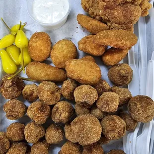 food, chicken wings and fried chicken, fried chicken wings, fried chicken, poultry, bbq chicken, chicken, bbq wings, chicken wings