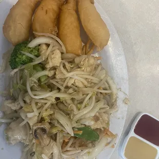 Chicken Chow Mein and Fried shrimp. My husband helped himself to Chow Mein before I snapped the picture.