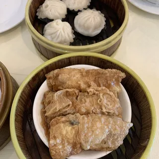 D07. / Steamed Bean Curd Skin Roll