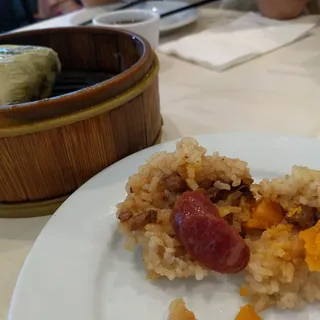 D12. / Sticky Rice Wrapped in Lotus Leaf