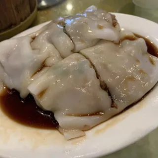 D66. / Beef and Chinese Pickle Rice Noodle Roll