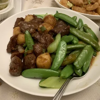 E15. Scallops and Beef Steak in Honey Pepper Sauce
