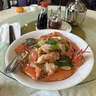 Lobster Yee-Foo Noodle