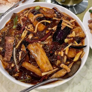 K11. Eggplant with Minced Pork in Szechuan Garlic Sauce