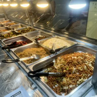 Hot foods ready to go!