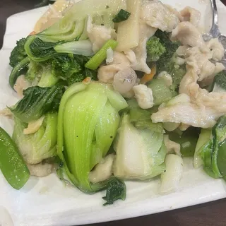 Golden Pheasants Chicken Salad