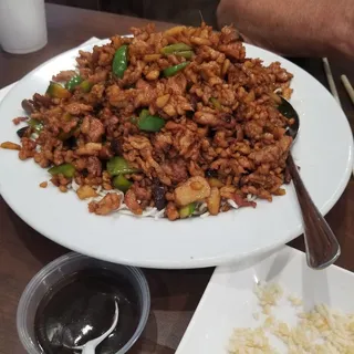 Minced Chicken with Lettuce Cups