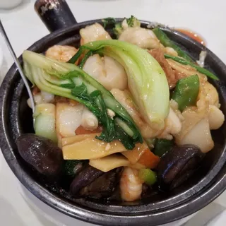 House Special Bean Curd Hot Pot