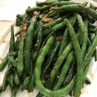 Sauteed String Beans*