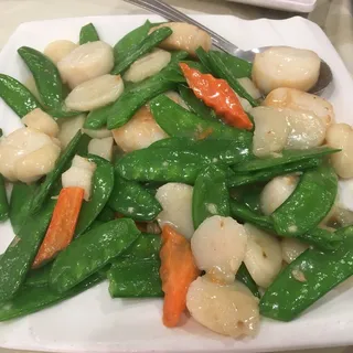Sauteed Scallop with Snow Peas