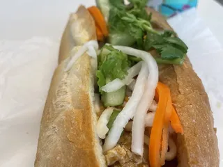 Ba-Le Sandwich Shop