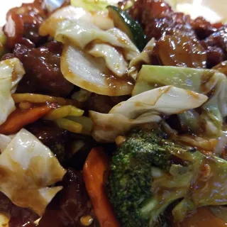 Beef with Garlic Sauce Lunch