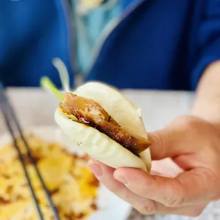 hubby's peking duck stuffed bao yum yum yum :)..