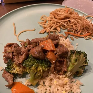 Beef with Broccoli and Chicken , Pork or Beef Lo Mein