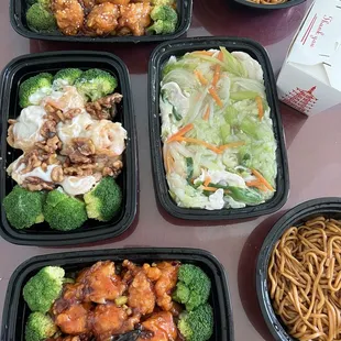E21. Sesame Chicken, walnut shrimp, chicken chow mein, E22. General Tso&apos;s Chicken, R2. Lo Mein