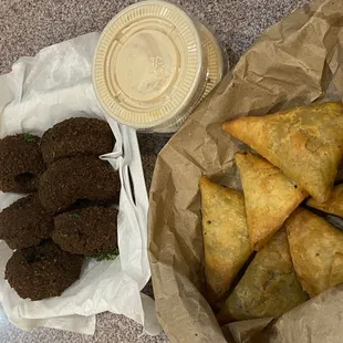 Falafel Entree Plate and sambusas