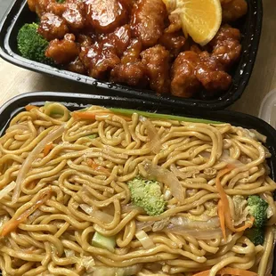 Vegetable Lo mein &amp; orange chicken