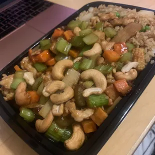 Cashew chicken and fried rice dinner special