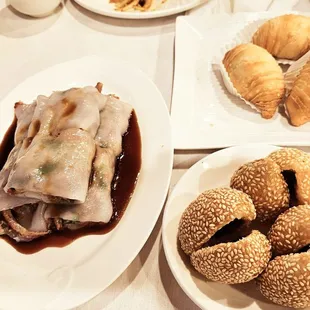 Rice noodle with BBQ pork, durian puff, sesame seed ball