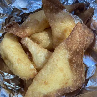 Cream cheese rangoons