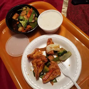 Veggie / tofu with white rice awesome !!