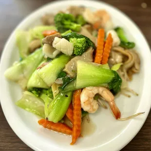 a plate of stir fried vegetables
