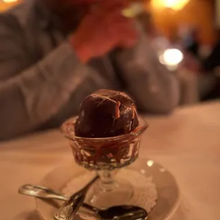 Spumoni Bomba