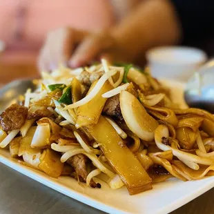 TG72. Beef Chow Fun
