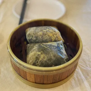 S07 / Sticky Rice & Chicken in Lotus  @lesminaddio
