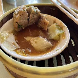 S10 / Steamed Beef Meat Ball