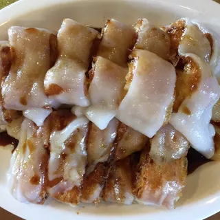 S22 / Donut w/Rice Noodle Roll