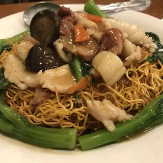 D61 / House Special Pan Fried Crispy Noodle