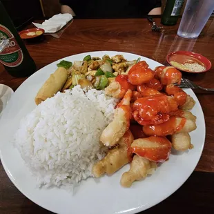 Kung pai, sweet and sour chicken with white rice