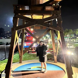 Slightly drizzling so I stood under the props whenever I could!