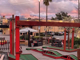 Putter's Miniature Golf