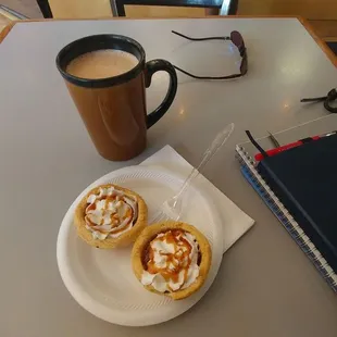 Duke Ellington and pecan tarts...heaven!