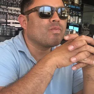 Roberto A.