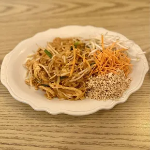 #32 PAD THAI NOODLES with chicken