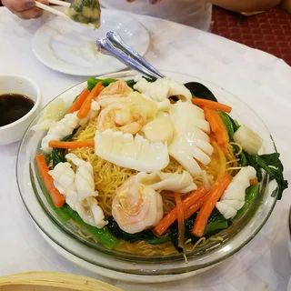 Seafood Pan Fried Noodles