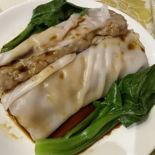 Rice Roll Noodle with Beef