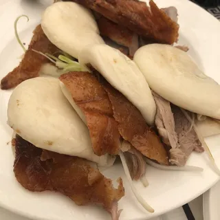 Peking Roasted Duck (Half) ()