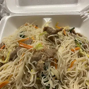 Beef Chow Mei Fun