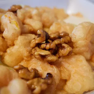 Honey walnut shrimp (sauce on the side / not pictured)