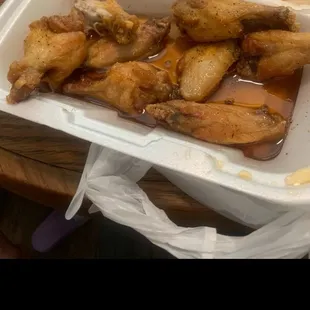 poultry, chicken wings and fried chicken, bbq wings, fried chicken wings, food, fried chicken, bbq chicken, chicken, chicken wings