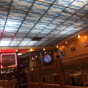 I need this ceiling lighting in my house!