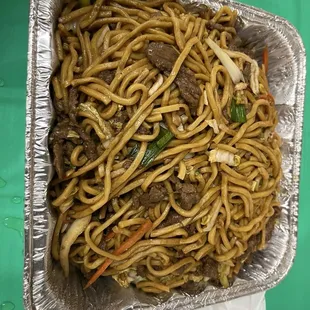 Beef Lo Mein - Half Tray, Party Sized