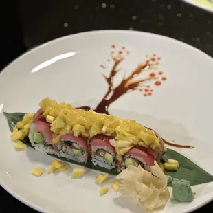 Mango tuna roll