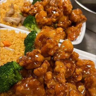 food, chicken wings and fried chicken