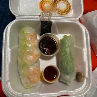 Shrimp spring roll